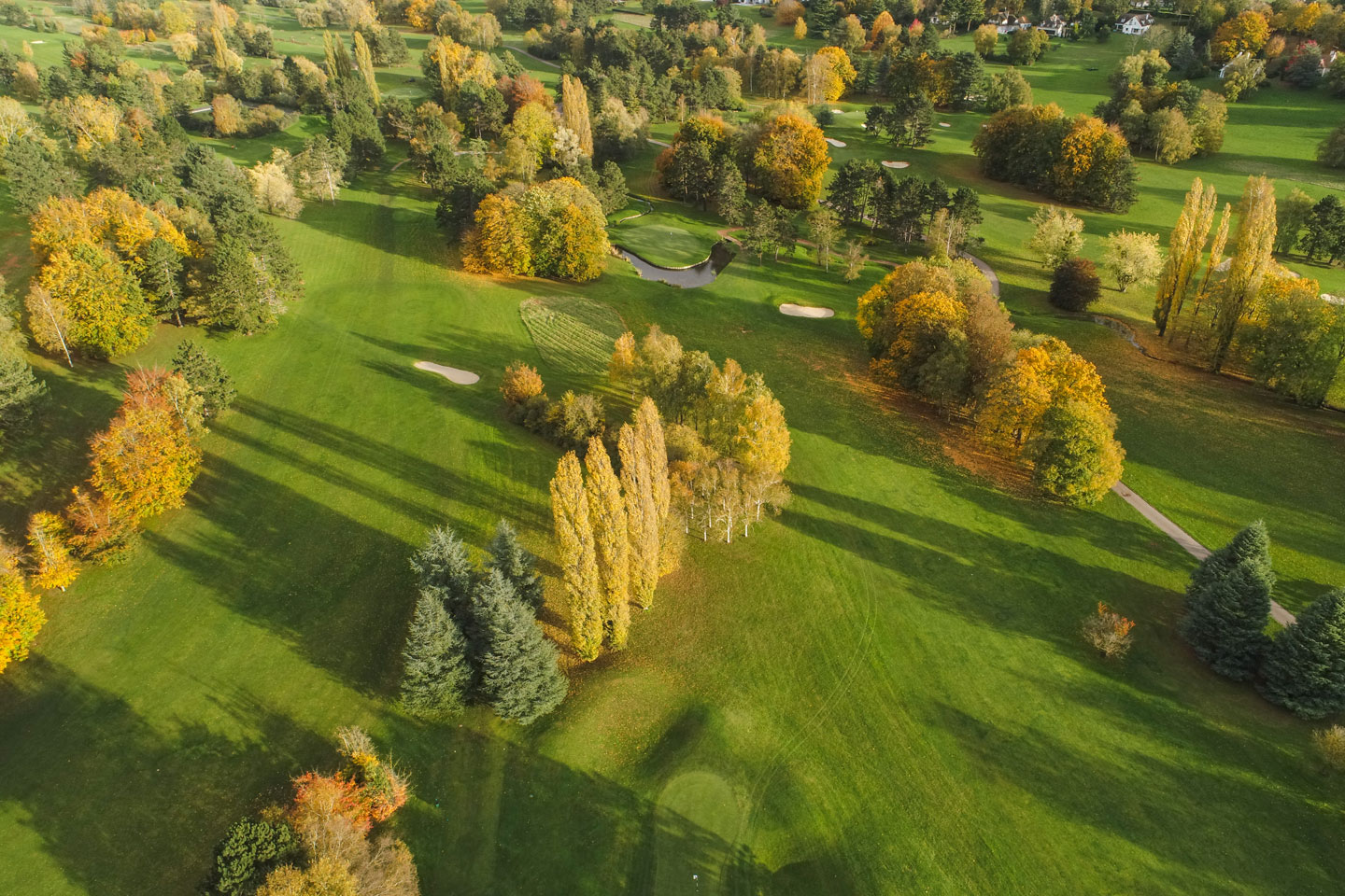 golf-saint-nom-la-breteche-parcours-bleu.jpg